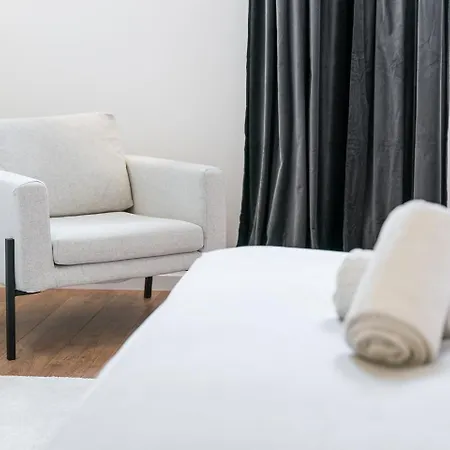 Guestready - Uptown Suites 5 Porto Exterior photo