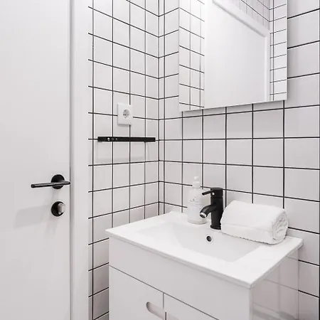 Guestready - Uptown Suites 5 Porto Exterior photo